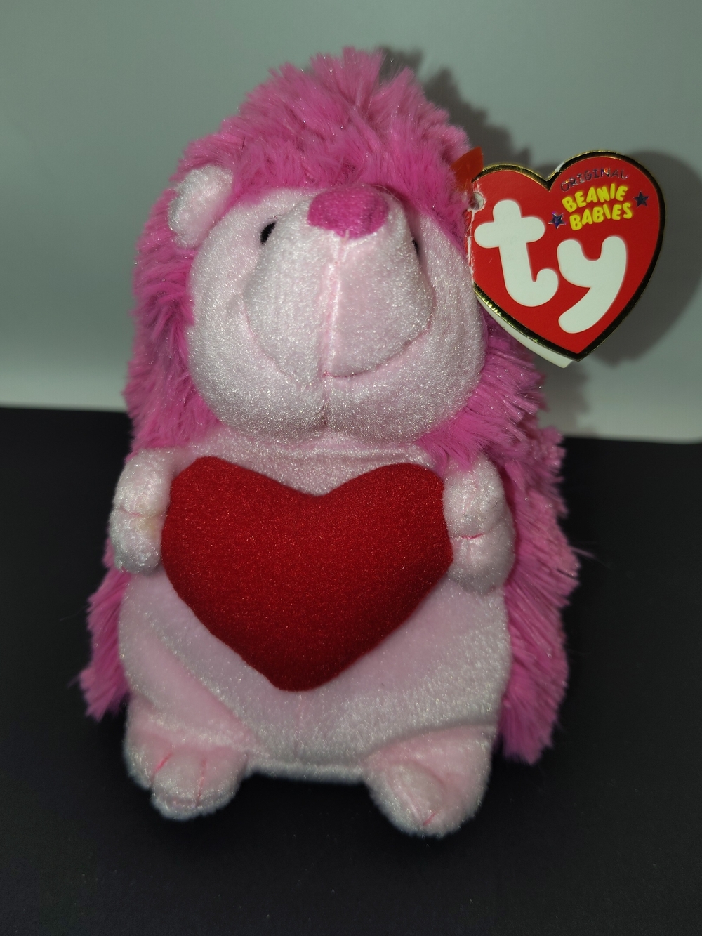 Ty Beanie Baby - SMITTEN the Hedgehog (2009) - Pink Valentine Plush - Mint 14th